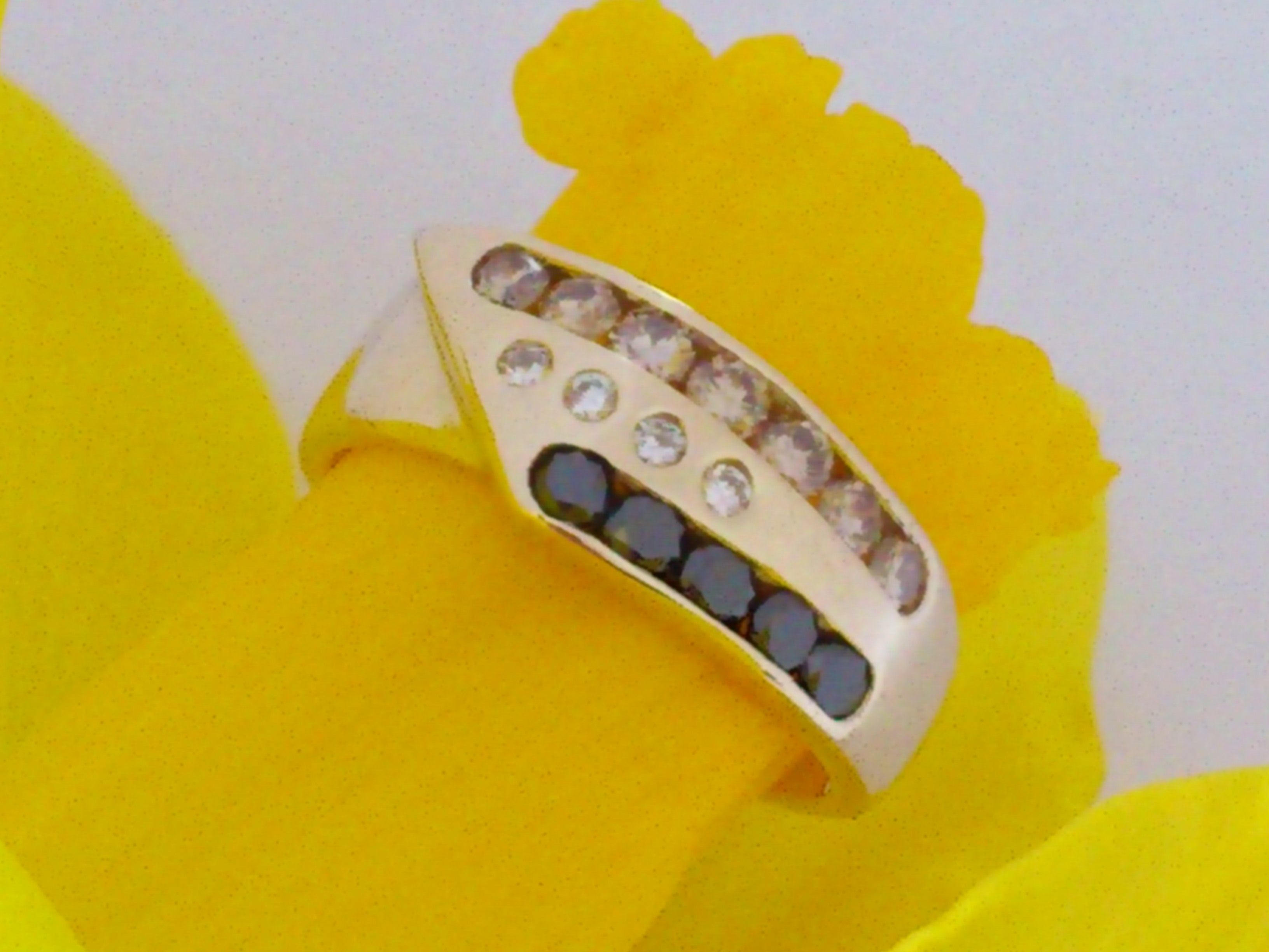 9ct Gold Dress Ring