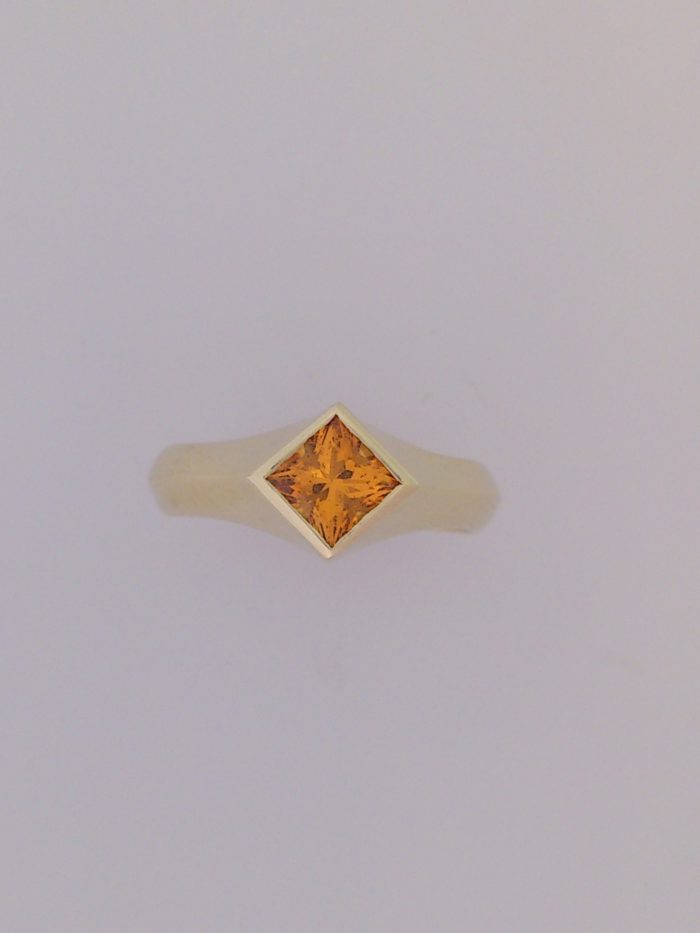Square Spessartite Garnet Gold Ring - Image 3