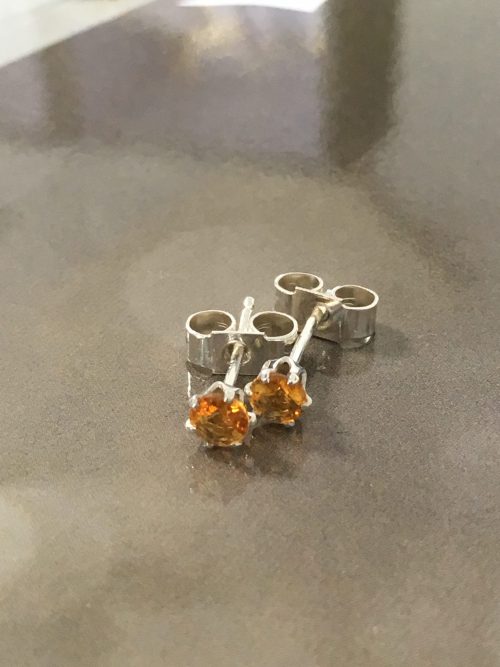 Citrine studs