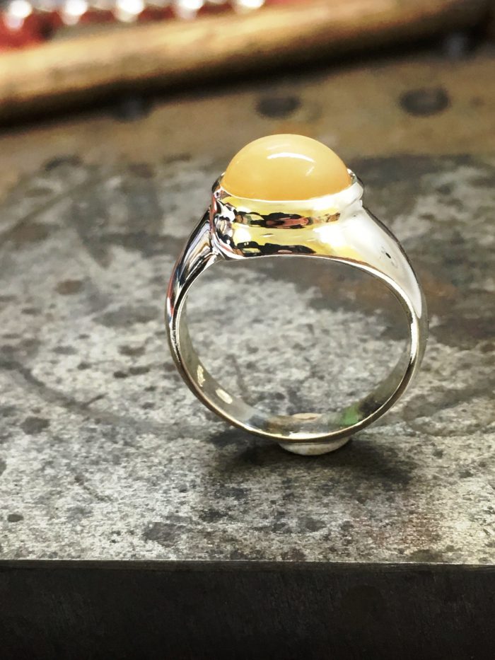 Silver Orange Moonstone Ring - Image 2