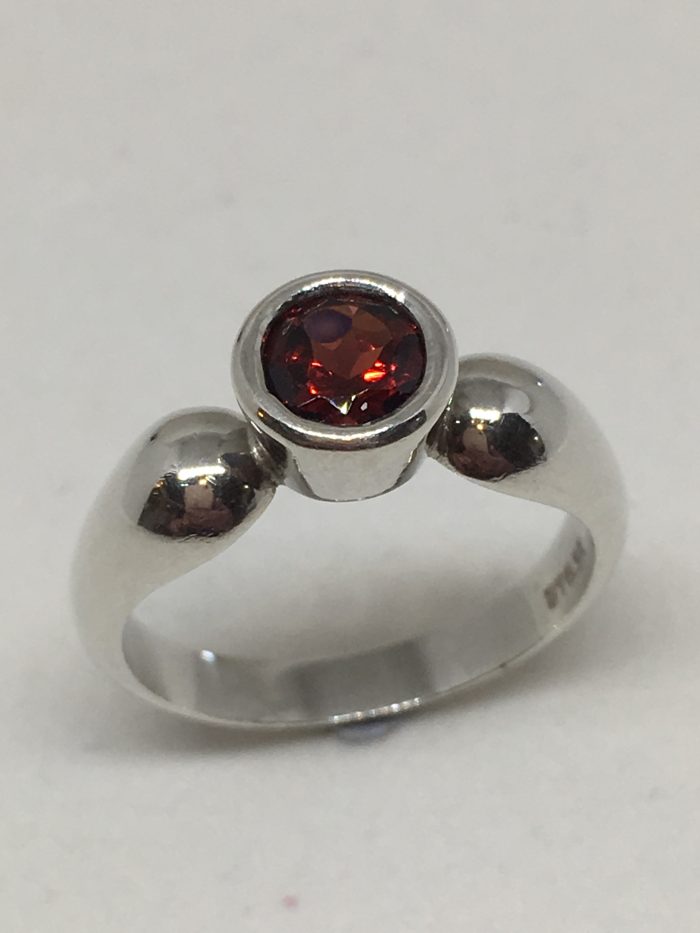 Round Garnet Silver Ring
