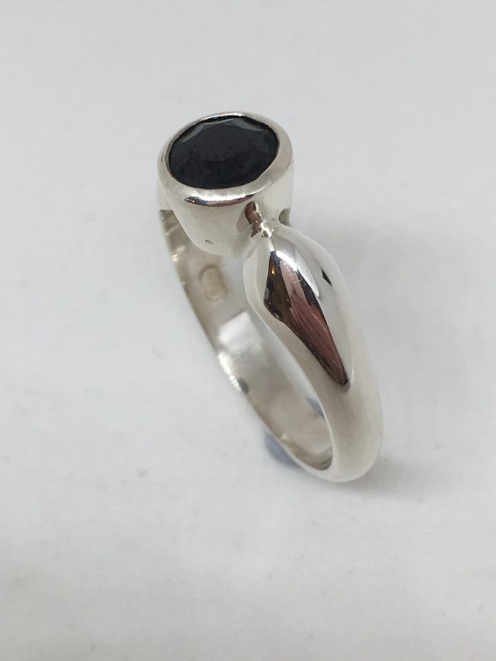 Black Sapphire Ring - Image 3