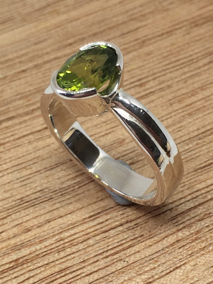 Peridot Ring - Image 2