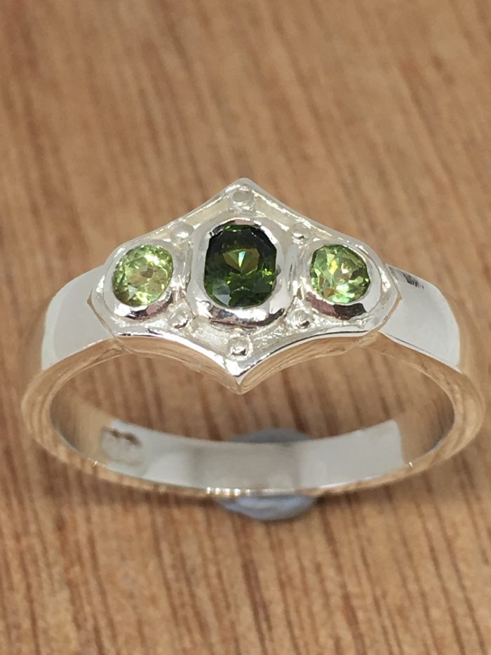 Silver Tourmaline and Peridot Ring - Image 3