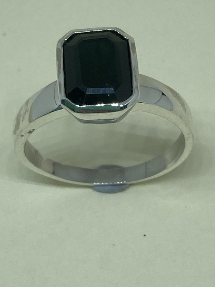 Black Sapphire Silver Ring - Image 3