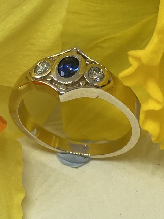 Sapphire and Diamond Art Deco Ring - Image 3