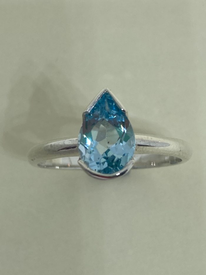 Pear Sky Blue Topaz Ring - Image 3