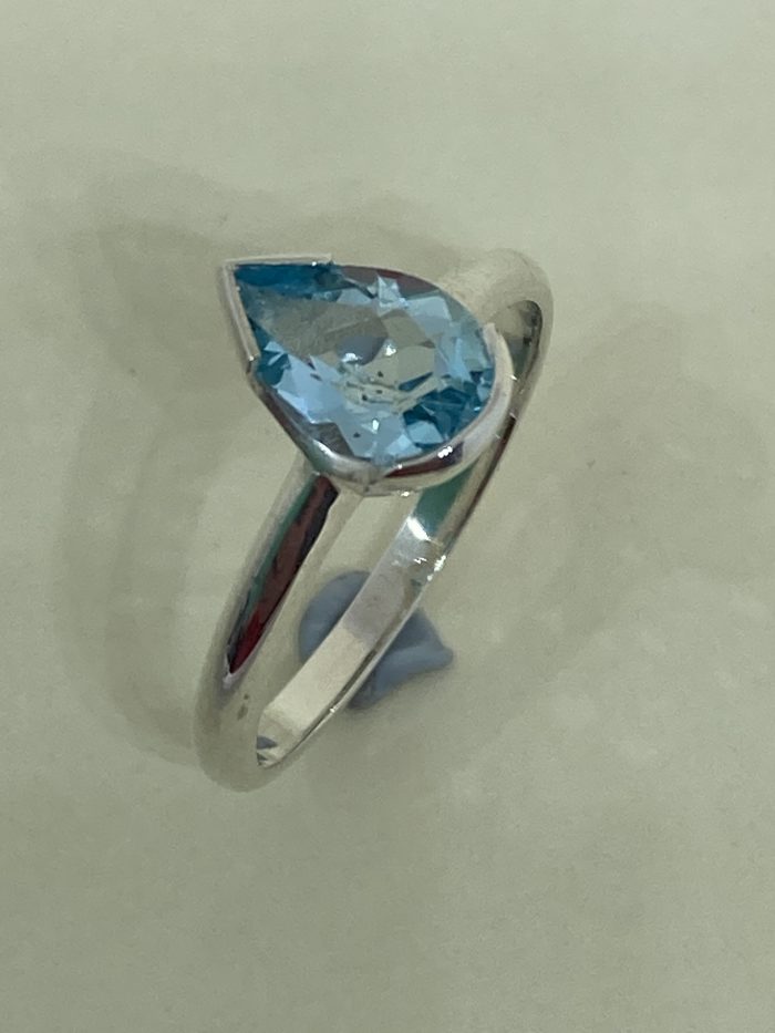Pear Sky Blue Topaz Ring - Image 2