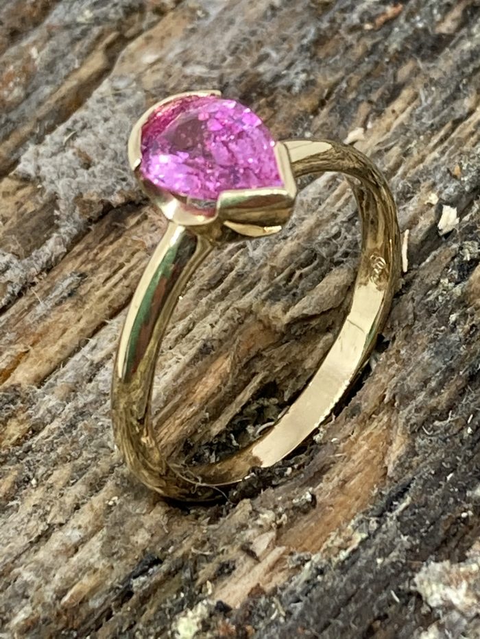 Pink Sapphire Ring - Image 3
