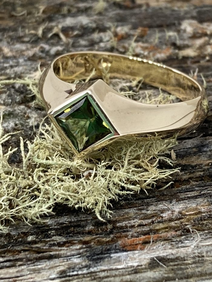 Green Tourmaline Ring - Image 3