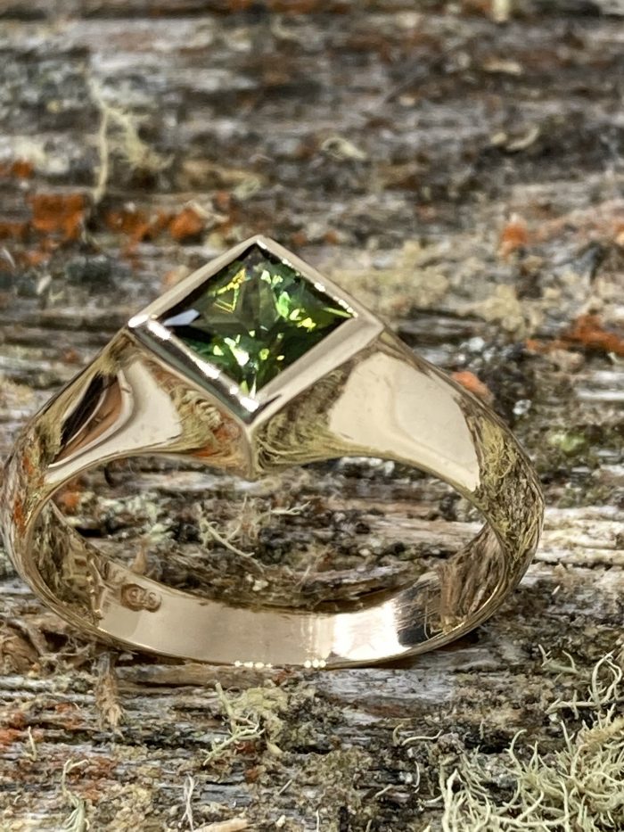 Green Tourmaline Ring - Image 2