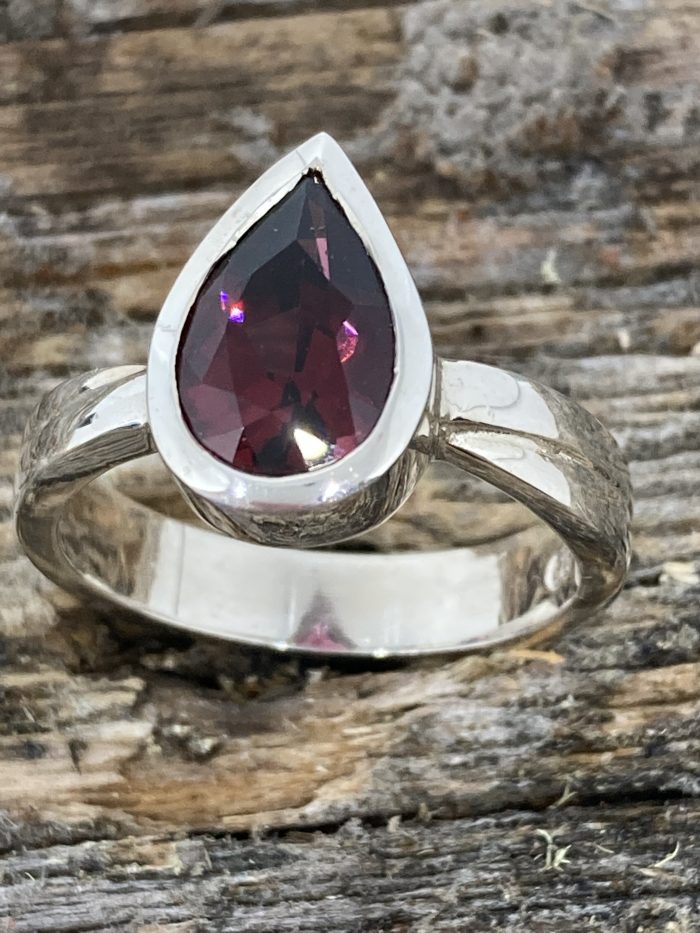 Pear Garnet Ring - Image 2