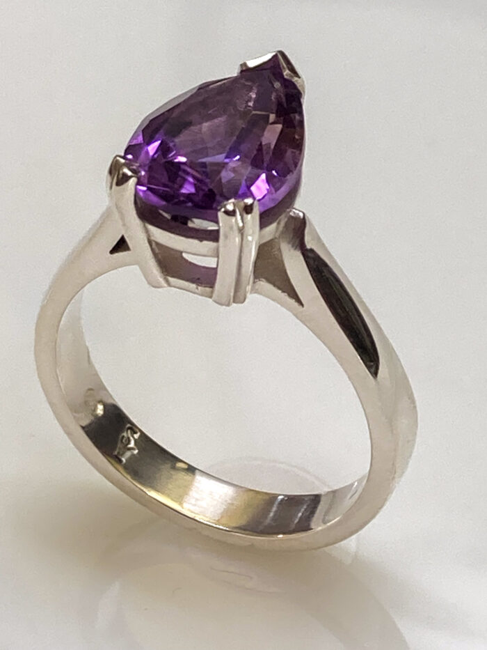 Pear Amethyst Ring - Image 3