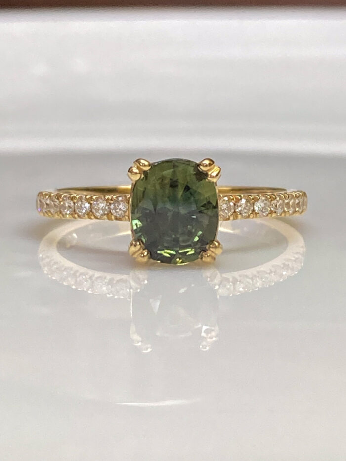 Green Sapphire & Diamond Ring
