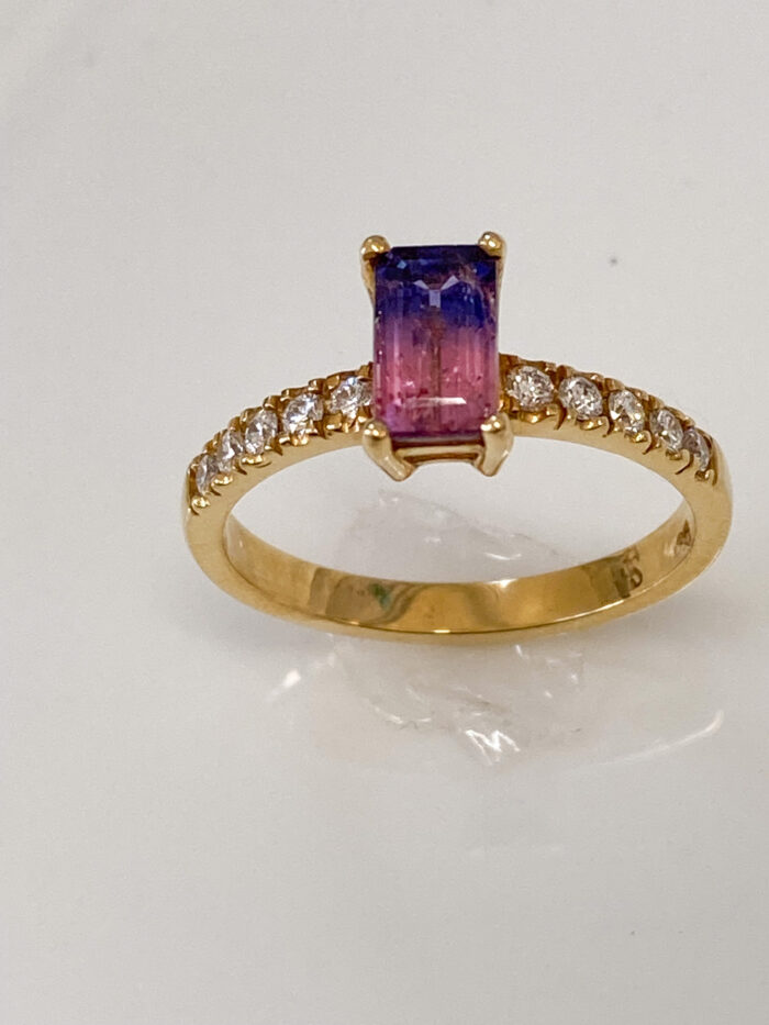 Winza Bi-Colour Sapphire Ring - Image 2