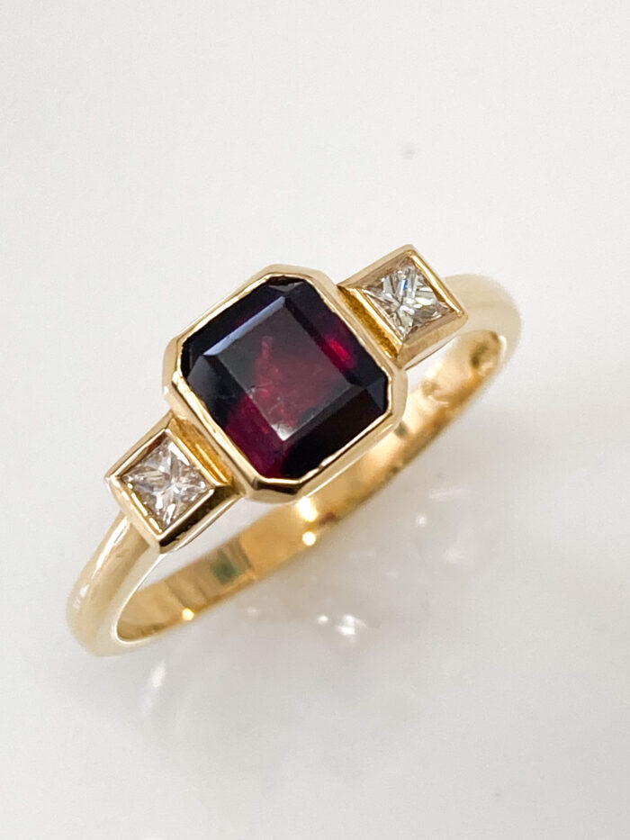Winza Ruby Sapphire Ring - Image 2