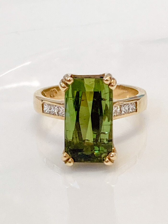 Green Tourmaline & Diamond Ring