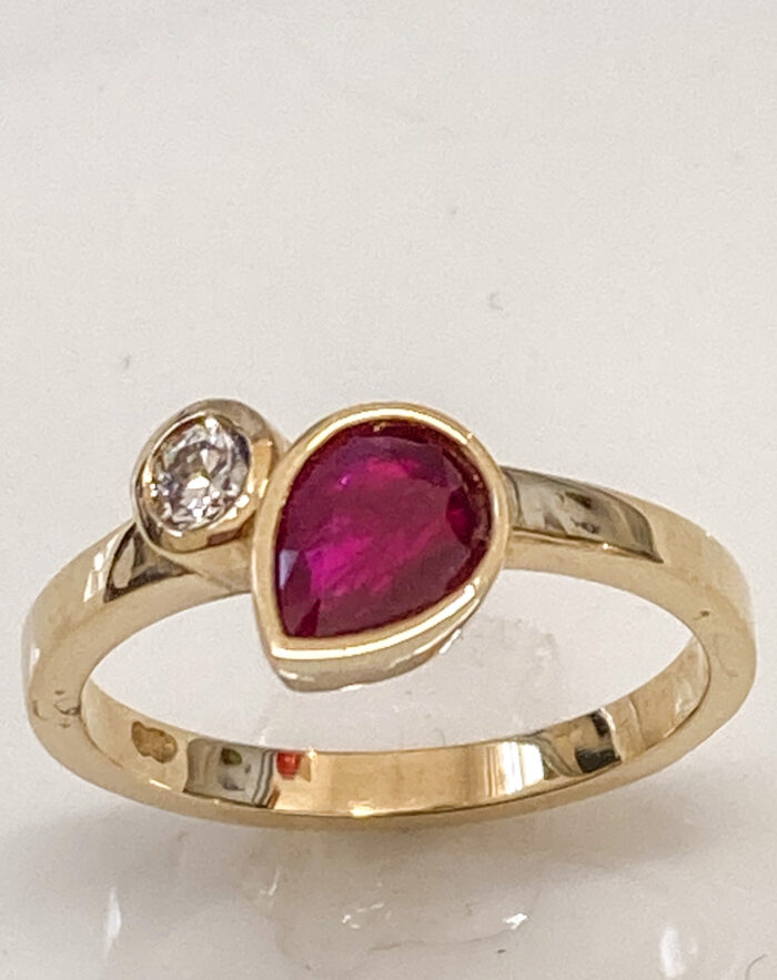 Pear Ruby & Diamond Ring - Image 3
