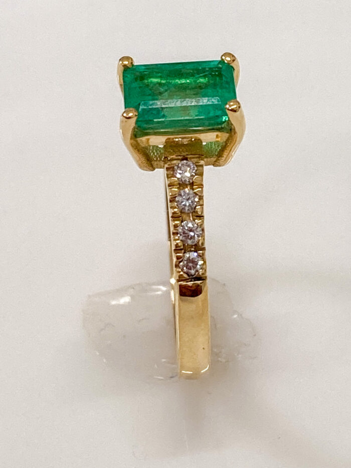 Emerald & Diamond Ring - Image 2