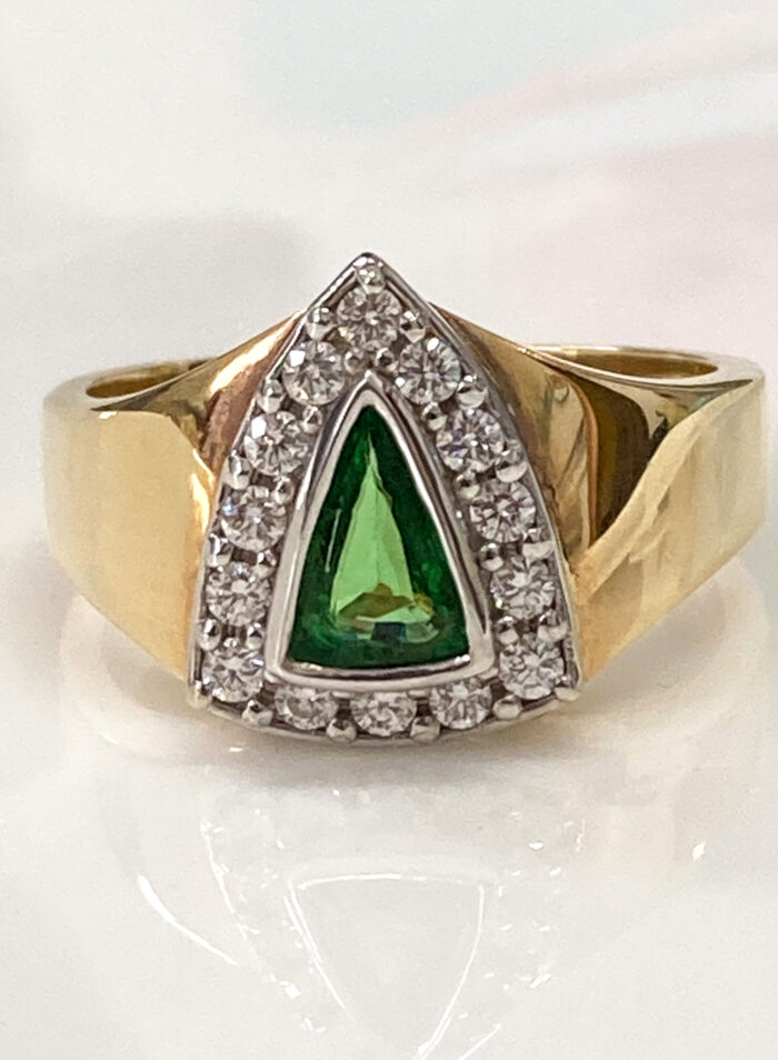 Tsavorite & Diamond Ring - Image 2
