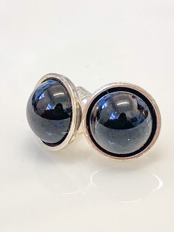 Round Onyx Studs