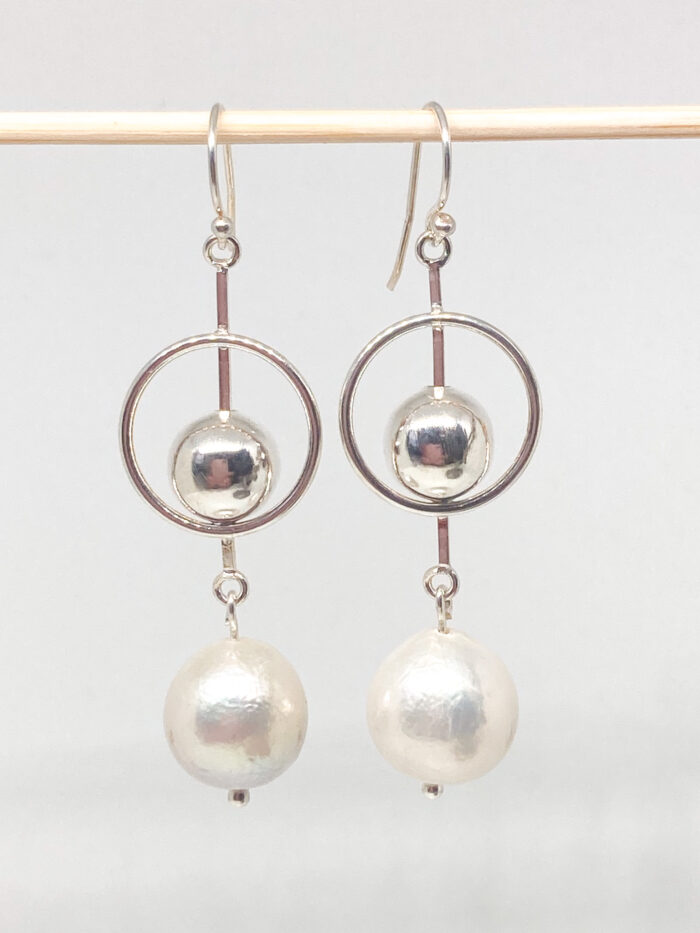 Statement Pearl Drops