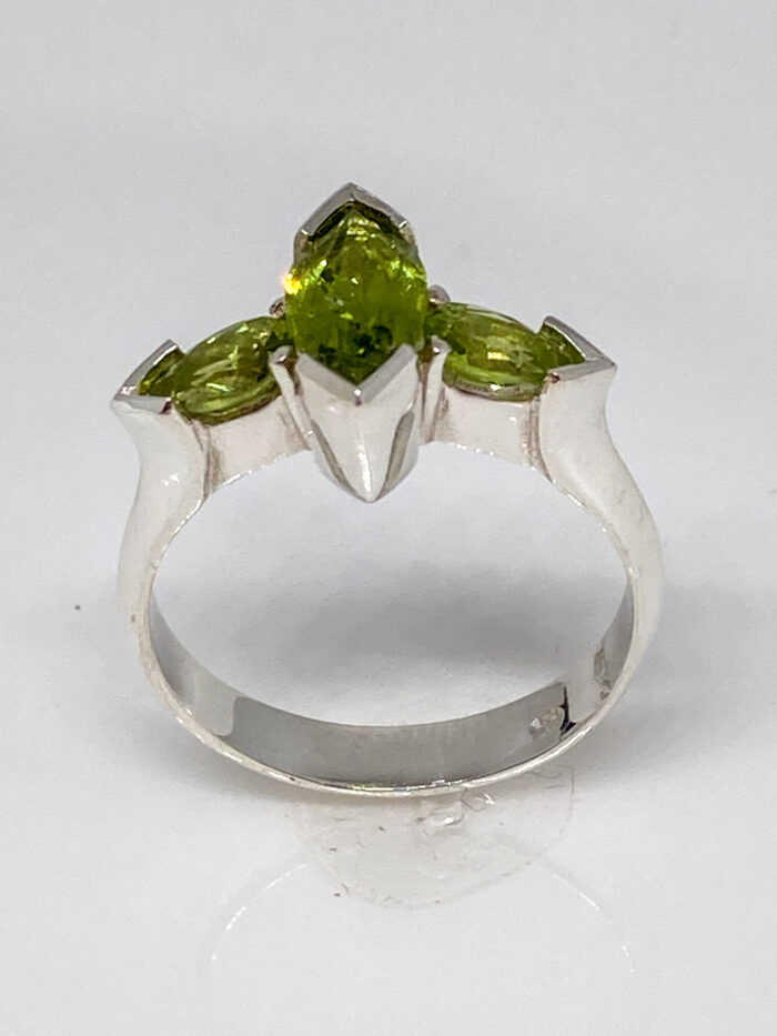 Peridot Ring - Image 3