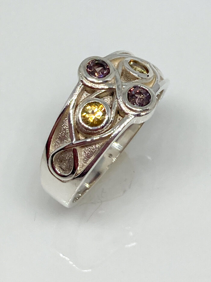 Celtic Zircon Ring - Image 2